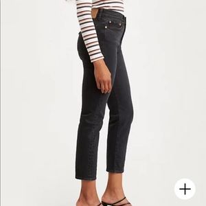 Levi Wedgie Fit Ankle Women’s Jeans